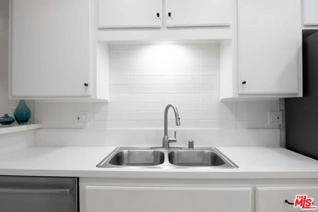 943 12th Street 7, Santa Monica, California 90403 home-pic-10